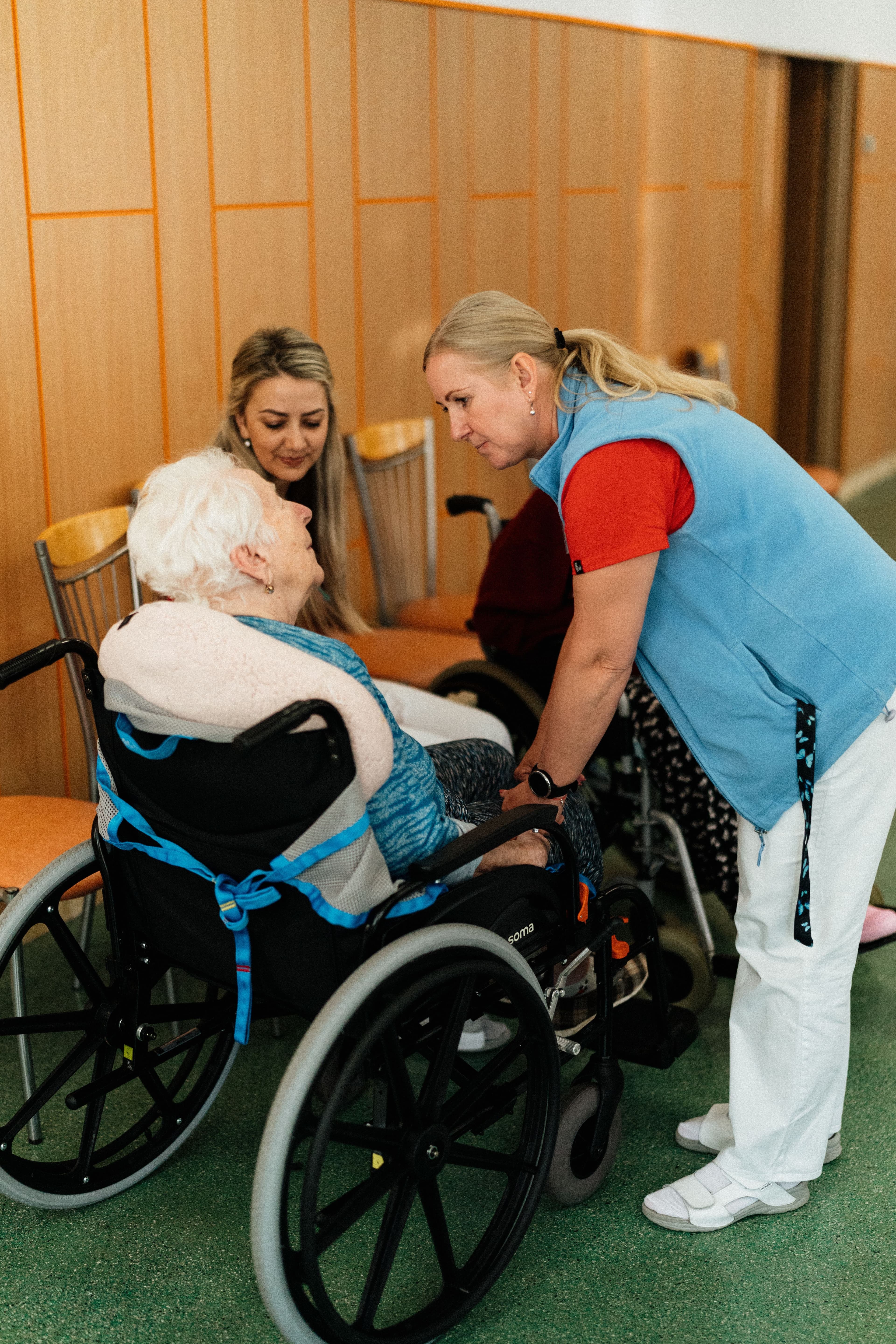 How to Choose the Best Home Care Agency in PA: 7 Critical Questions